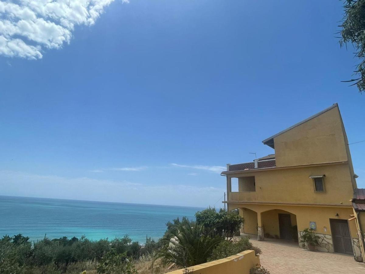 Villa Yellow House Licata Exterior photo