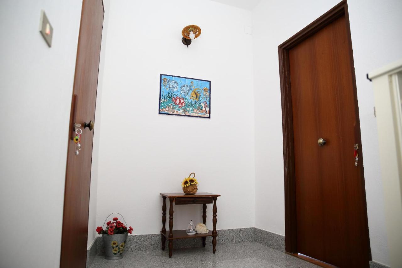 Villa Yellow House Licata Room photo