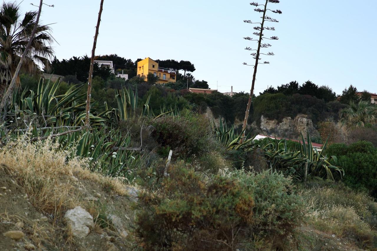 Villa Yellow House Licata Exterior photo